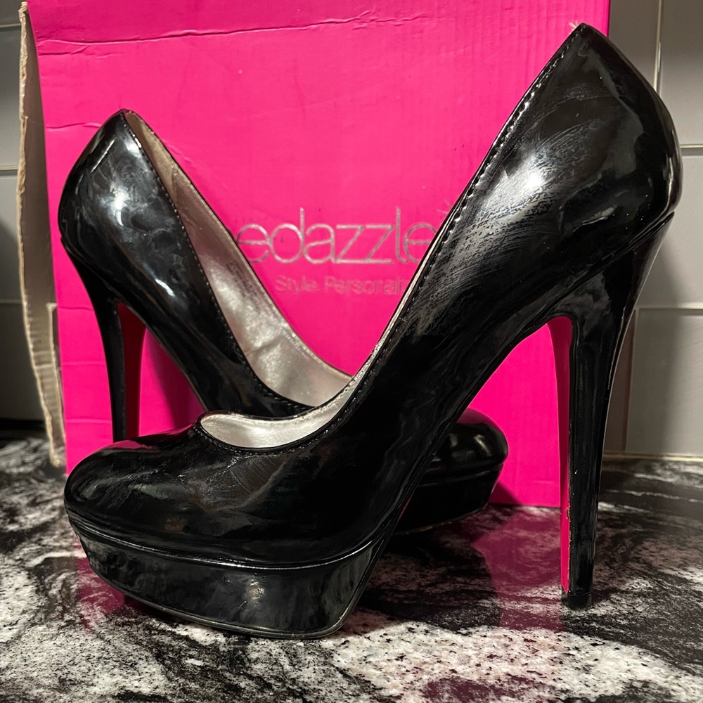 Spring Black Patent Leather style stilettos 8.5 with platformed toe